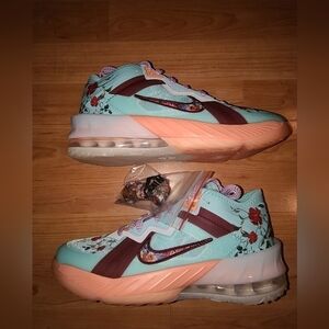 Nike LeBron 18 Low Mimi Plange GS 'Daughters'
